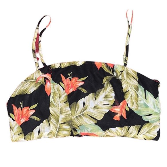𝅺floral print crop top with spaghetti straps and zipper closure in the back - Picture 1 of 5